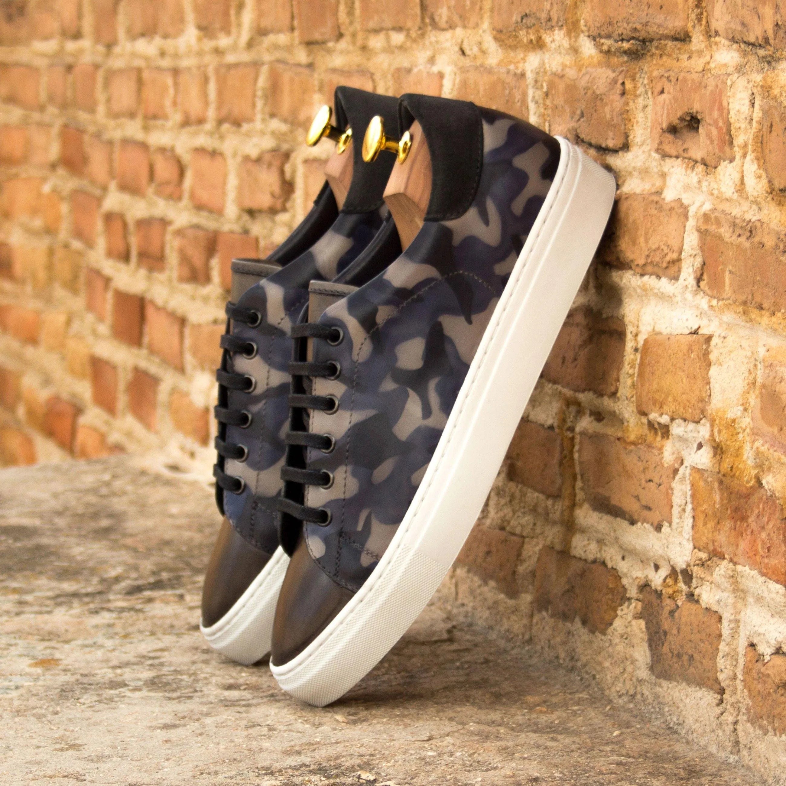 Camouflage Herais Trainer Patina Sneakers with shoe trees for stylish comfort