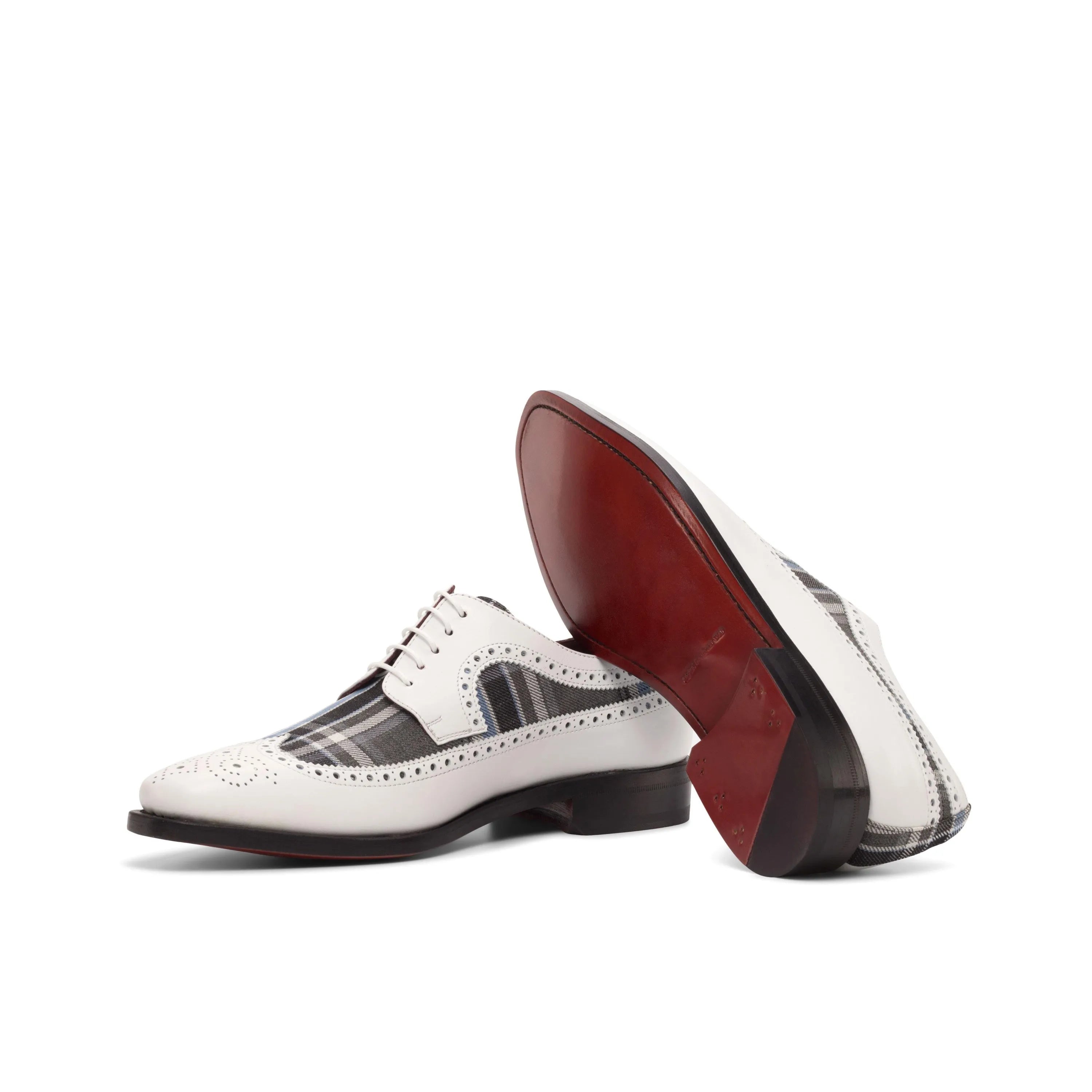 White and plaid Jazzy Longwing Blucher shoes featuring an elegant long wingtip design