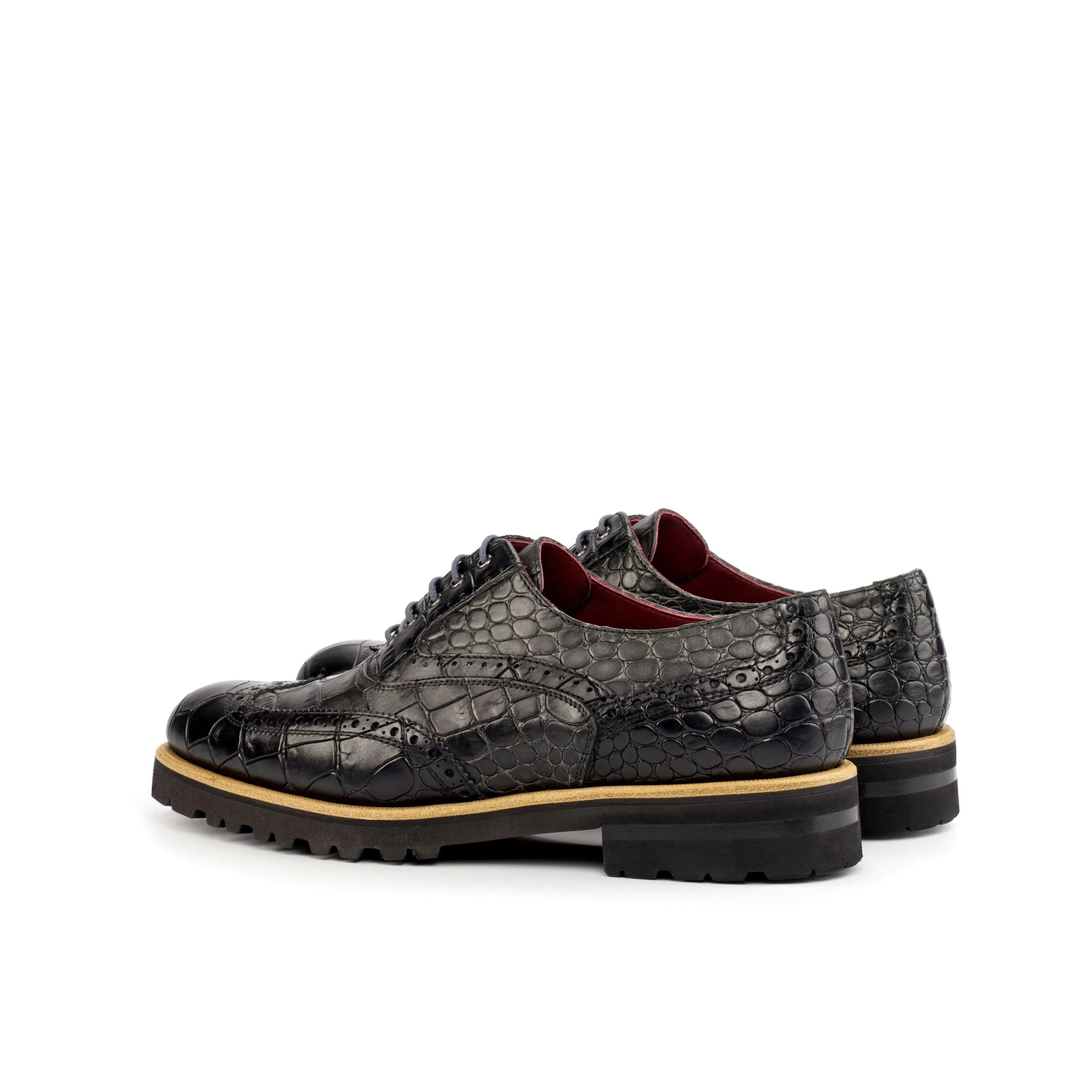 Black crocodile-patterned leather dress shoes from Leima Ladies in embossed calf leather