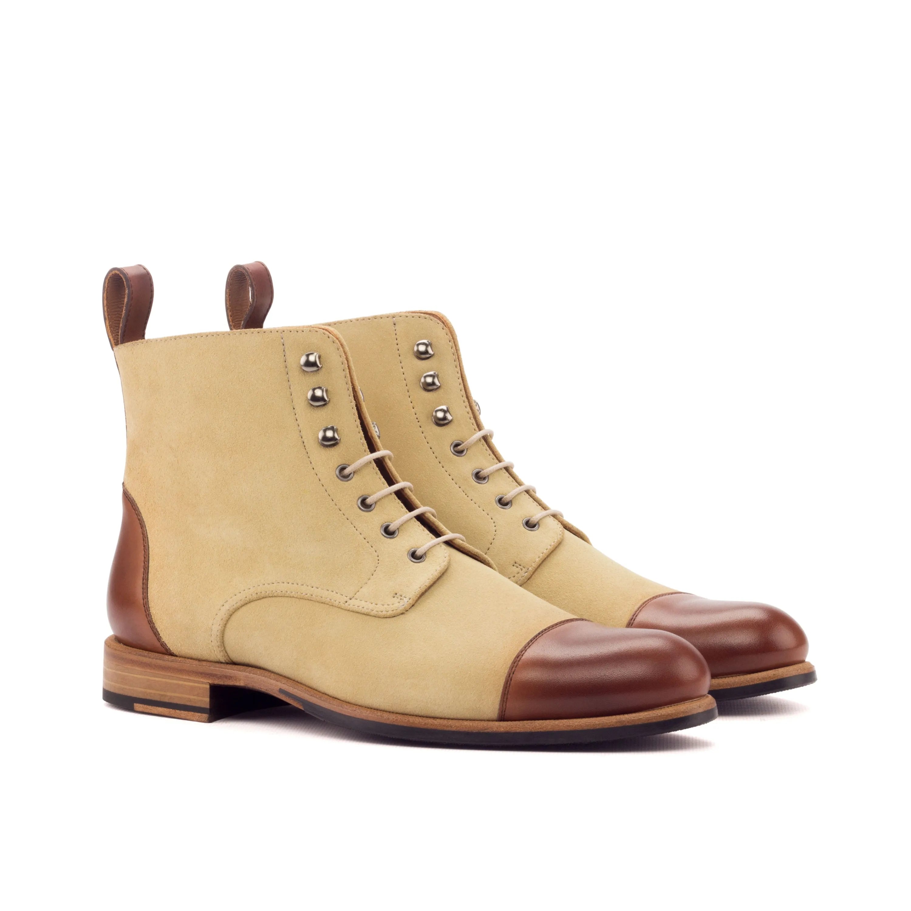 Two-tone leather lace-up Lilian Ladies Captoe boots for a sophisticated look
