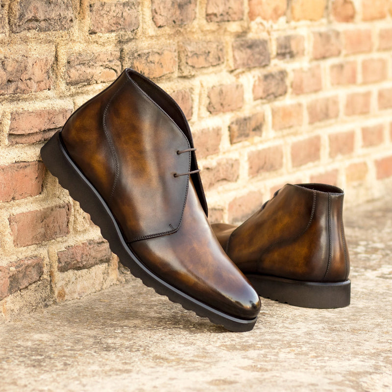 Lopez Patina Chukka Boots in brown leather with laces and rubber soles