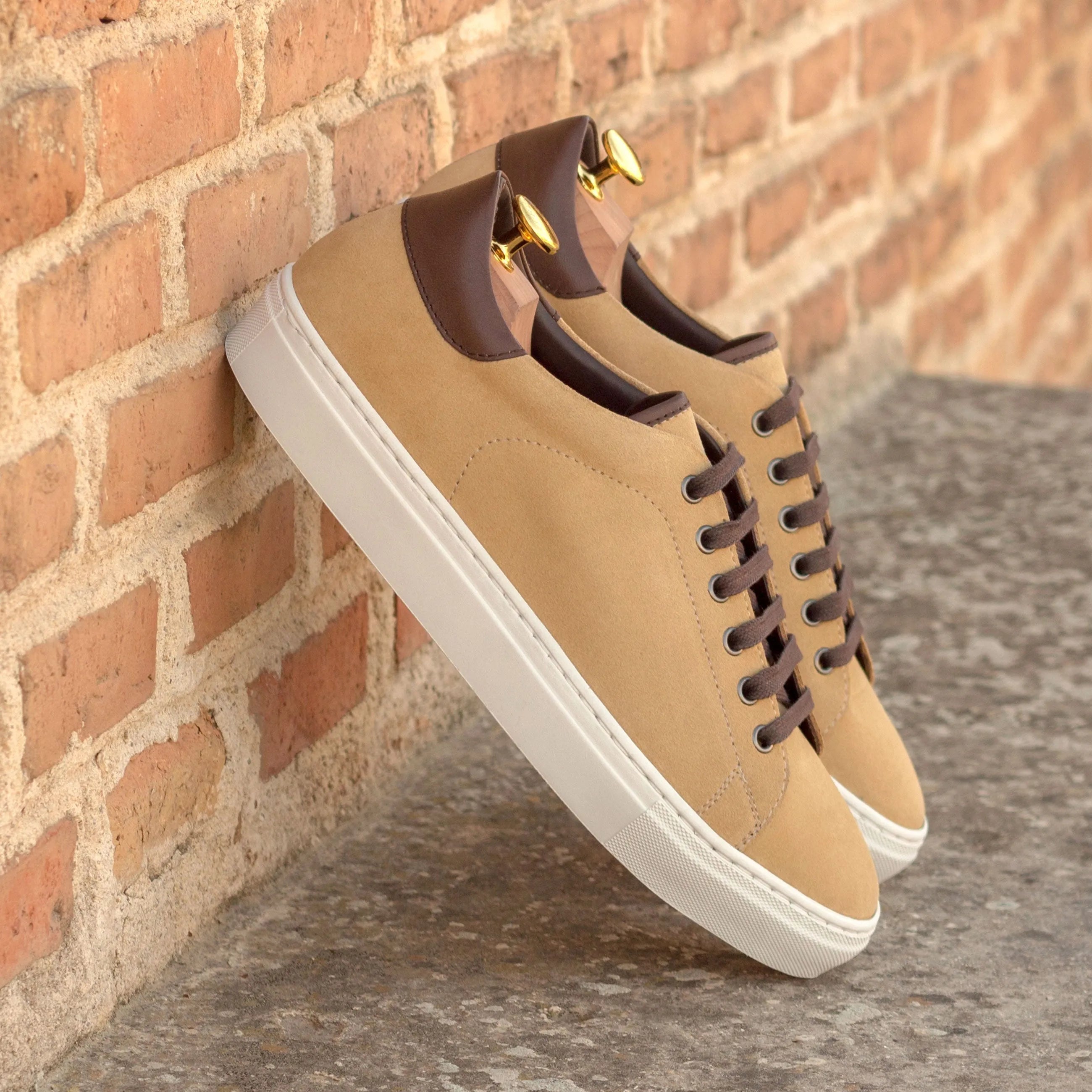 Tan leather Lordi Trainer Sneakers II with brown accents stylishly designed for comfort