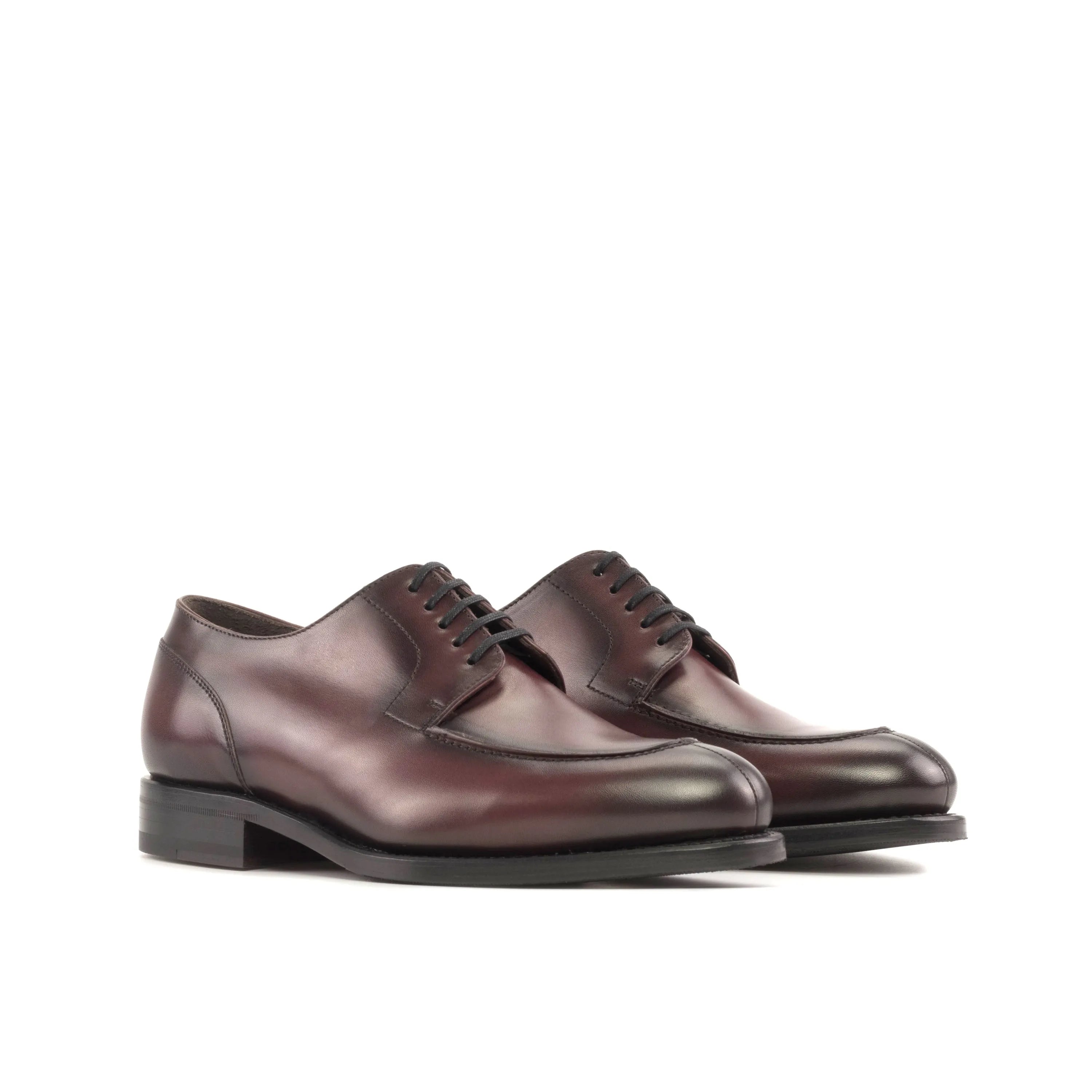Burgundy leather Luginos Derby Split Toe shoes showcasing elegant craftsmanship