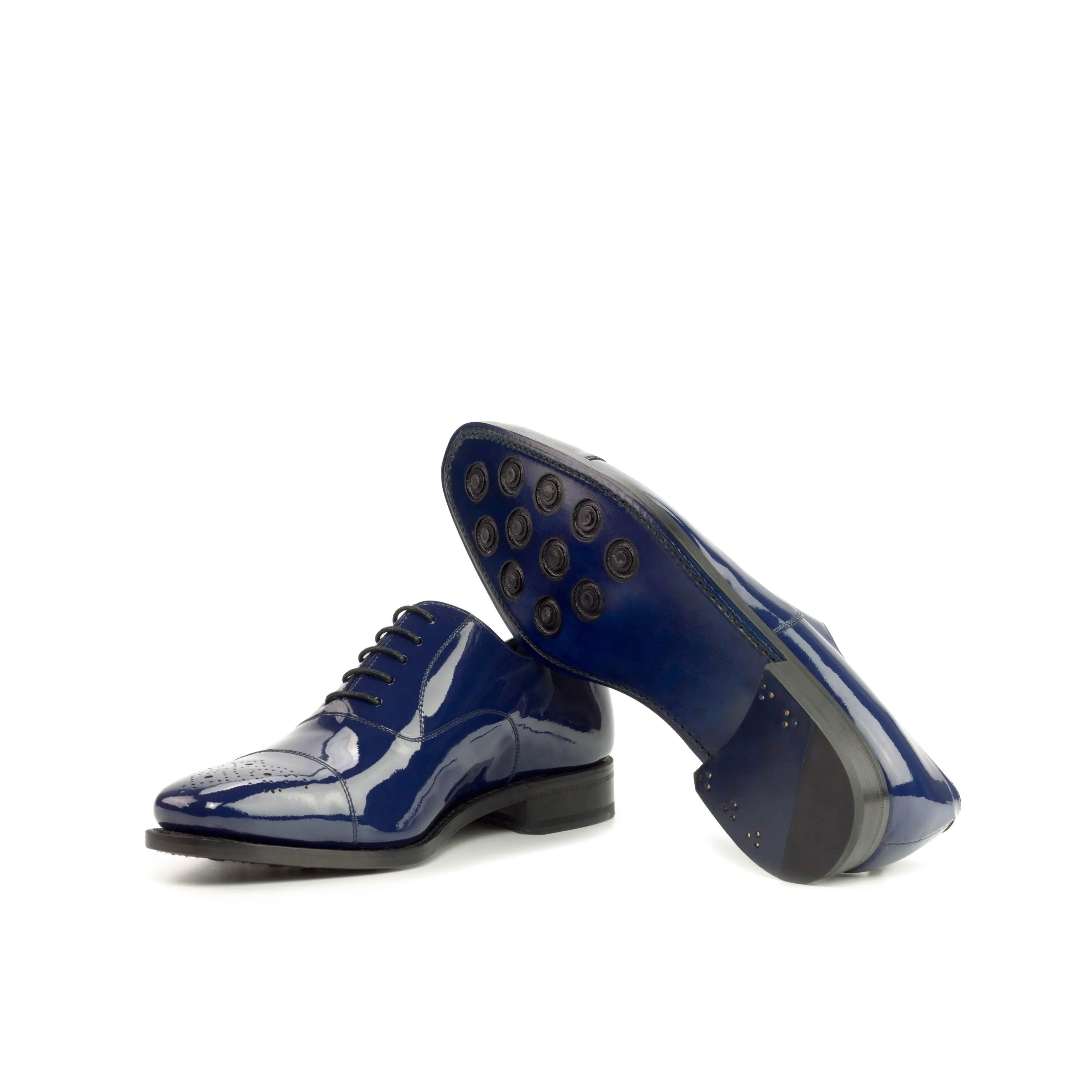 Shiny blue Lusio Oxford Shoes showcasing elegant design and timeless style