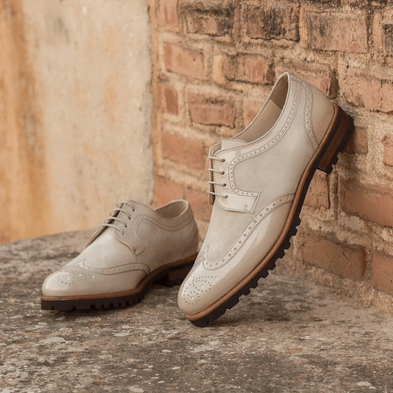Light-colored leather ladies derby wingtip shoes, Nana model, stylish and elegant