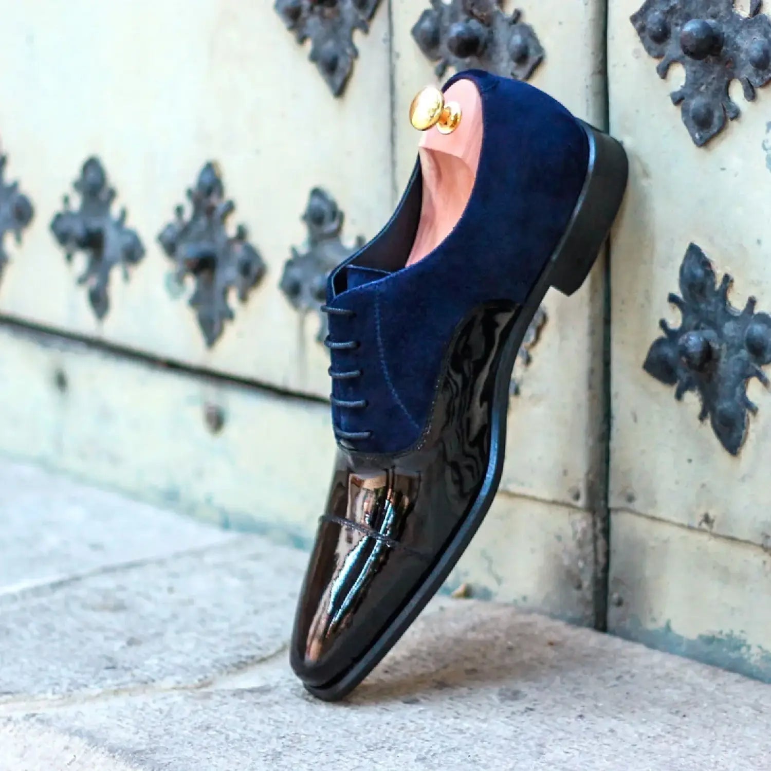 Navy blue suede and black patent oxford shoe with gold heel tab in Patina Shoes luxury article