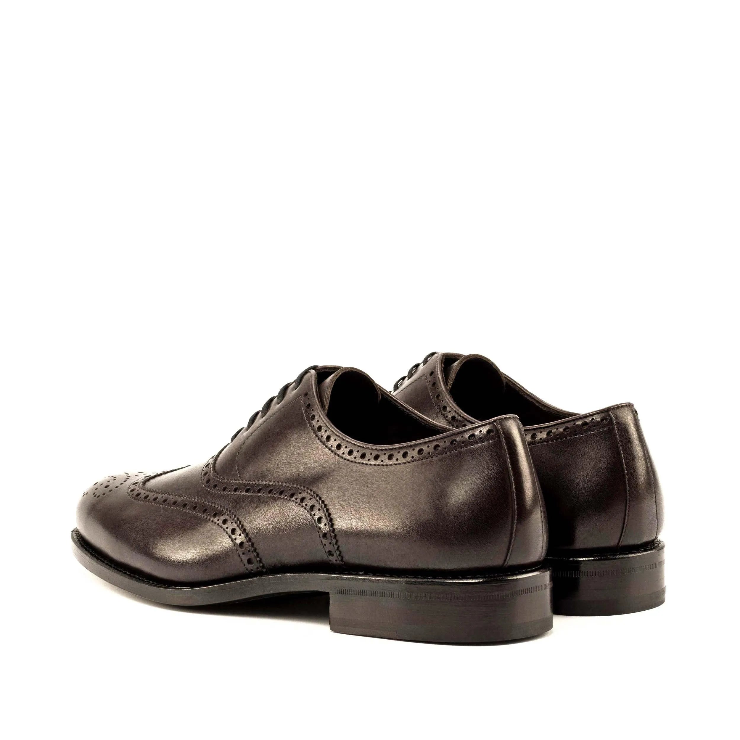 Pair of Olivers full brogue shoes in brown leather, perfect dress shoes for the fast lane