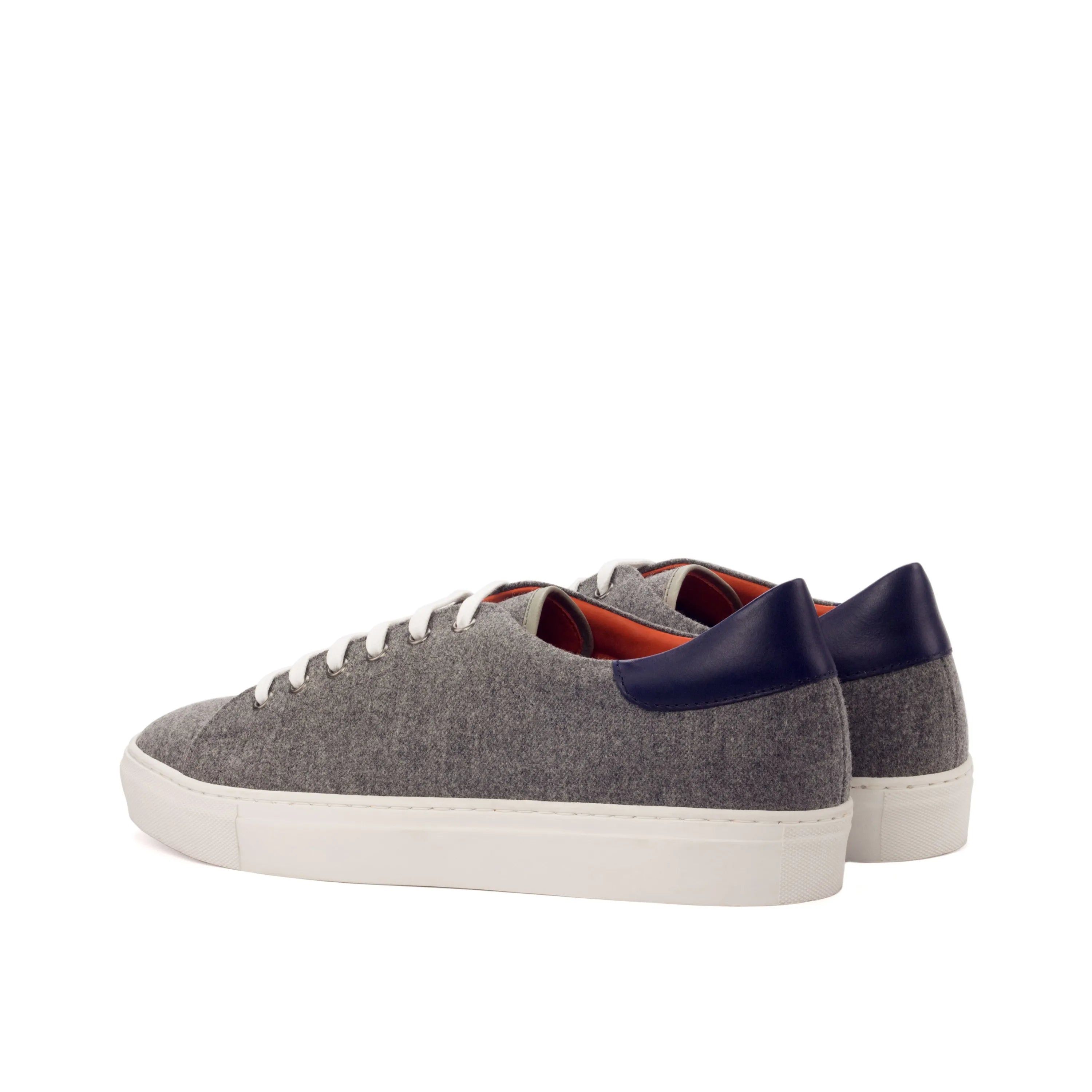 Gray low-top sneakers from Paldo Trainer Sneakers II for stylish comfort and performance