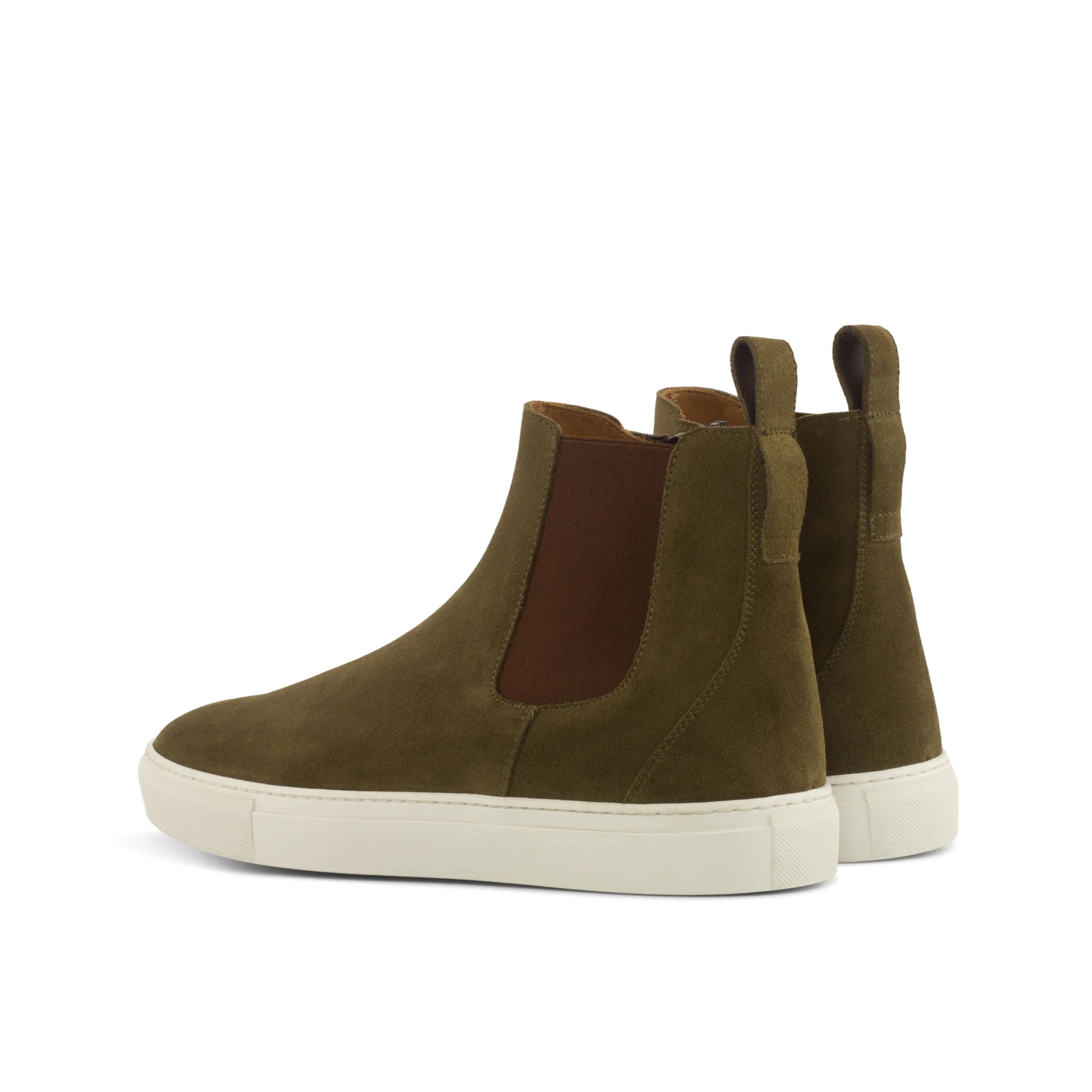 Olive green QR02 Chelsea sneaker boots showcasing stylish and versatile footwear design