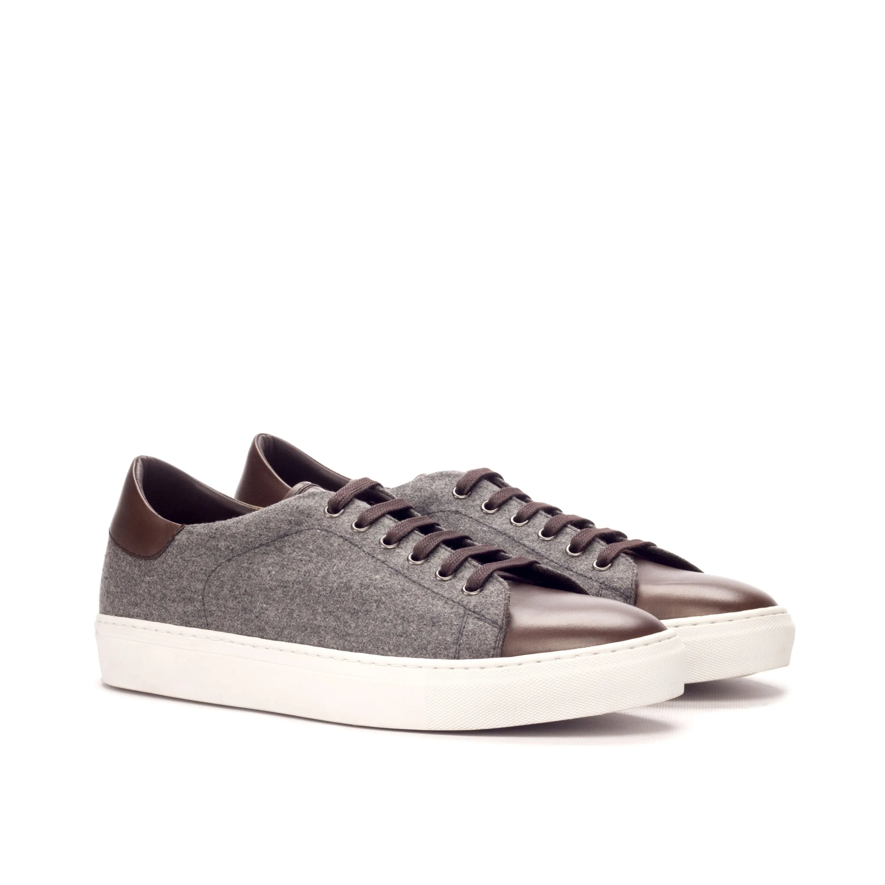 Gray and brown leather Roger Trainer Sneaker with cupsole design for stylish comfort