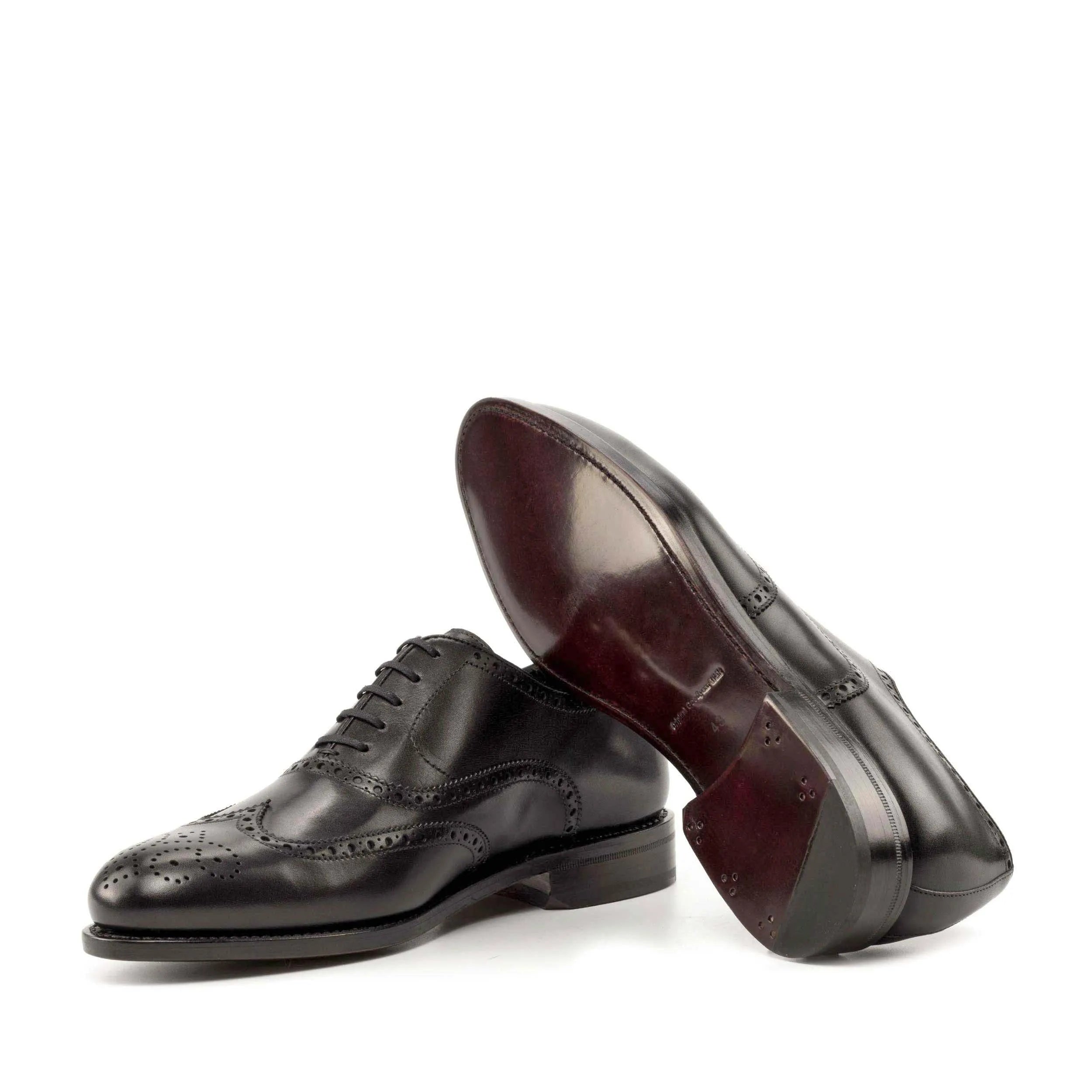 Pair of Rover full brogue shoes in black leather, ideal dress shoes for the fast lane