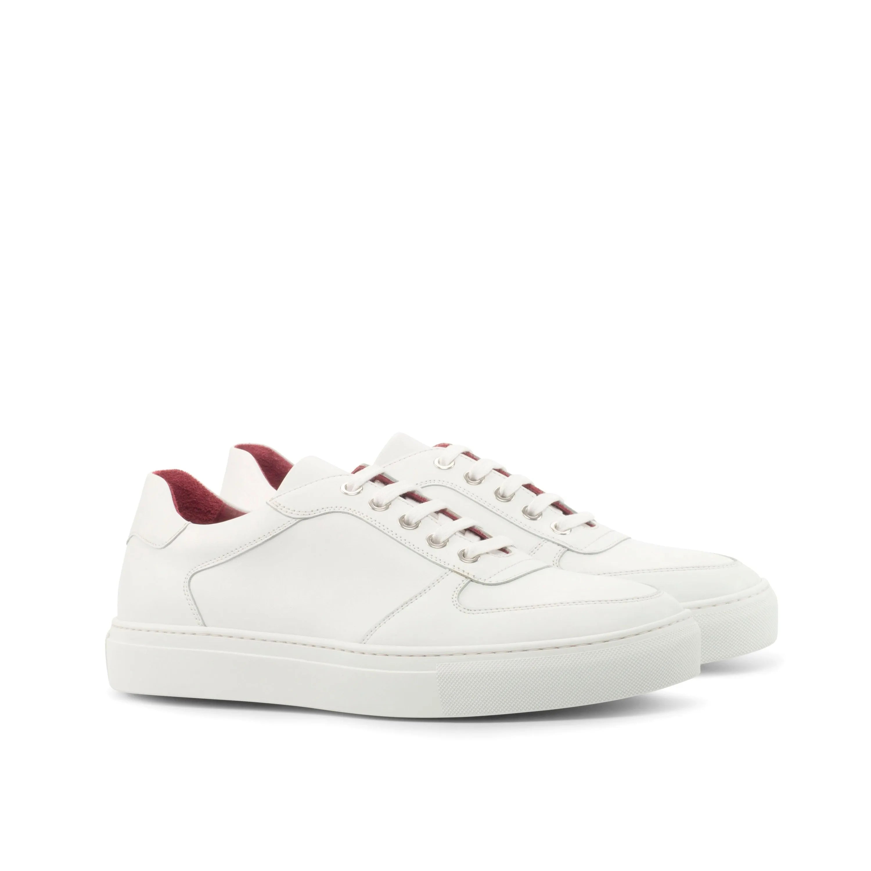White leather Snow Trainer Sneakers II showcasing stylish design and comfort