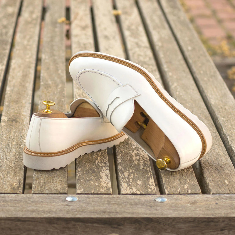 White leather Soho Loafers, the epitome of luxury bespoke shoes for men