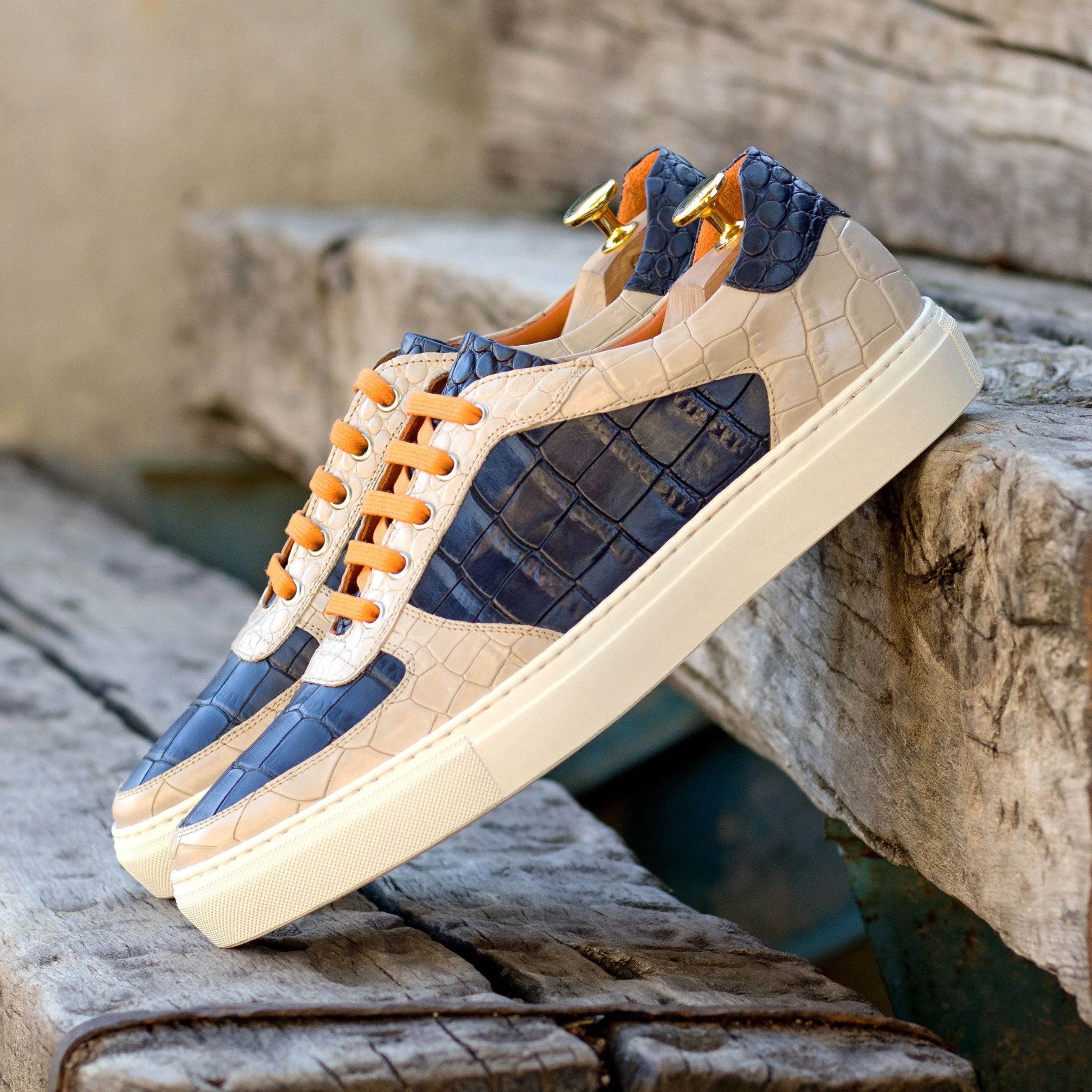 Stylish Sunda Low Top Sneakers in painted croco pattern for trendy trainer footwear
