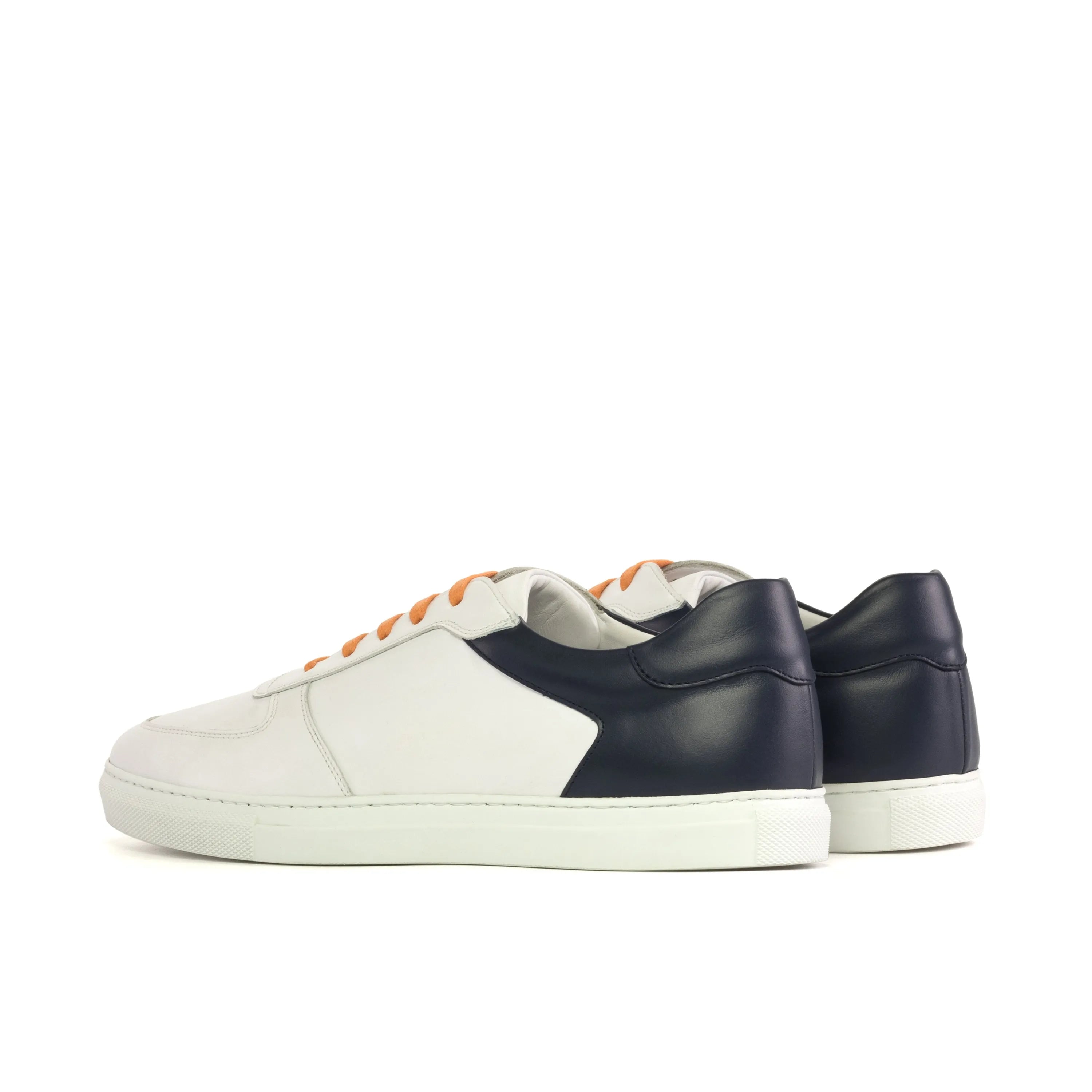 White and navy Nappa leather Tommaso Low Top Trainer Sneaker for stylish comfort