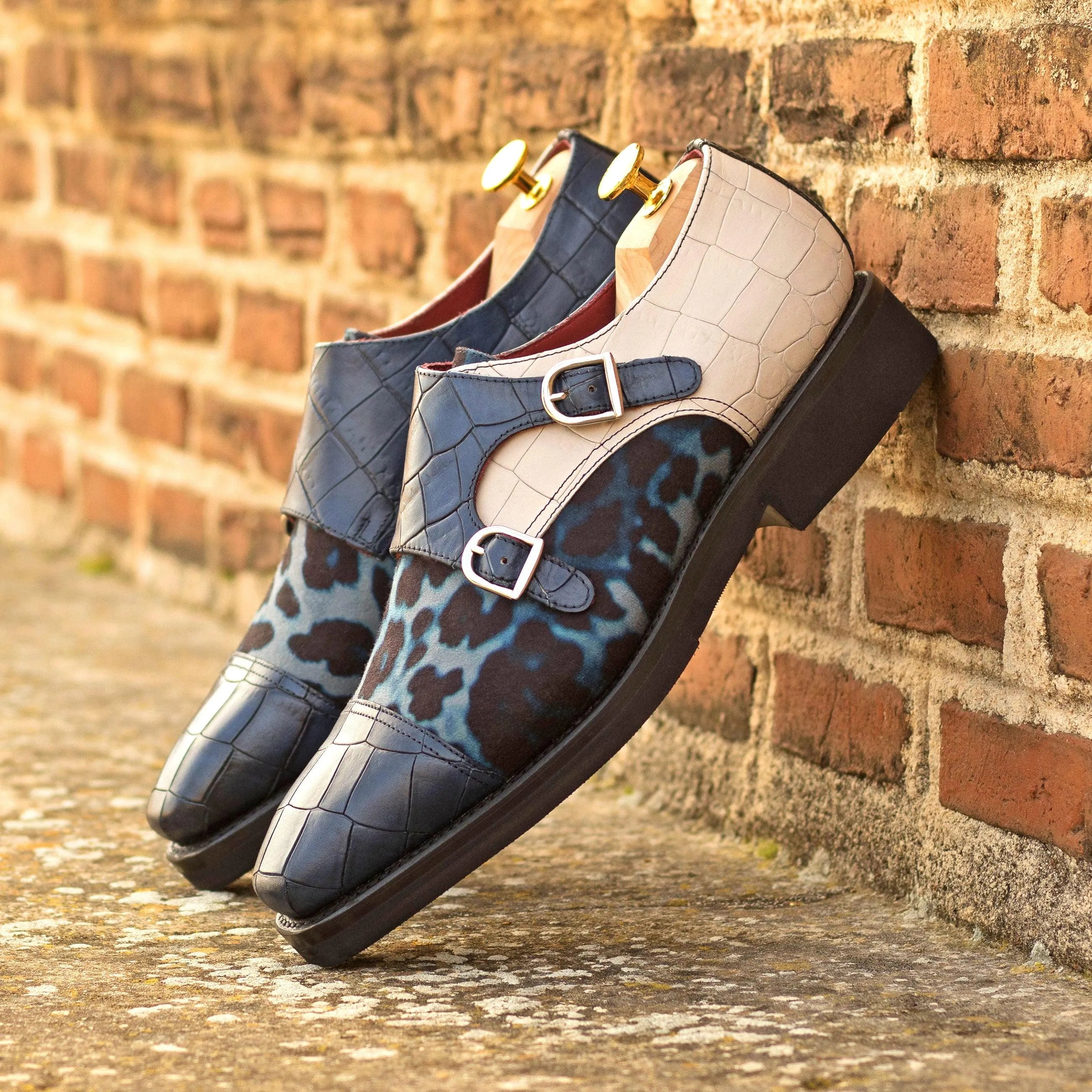 Elegant two-tone leather Double Monk shoes by Tuin, designed for sophisticated style