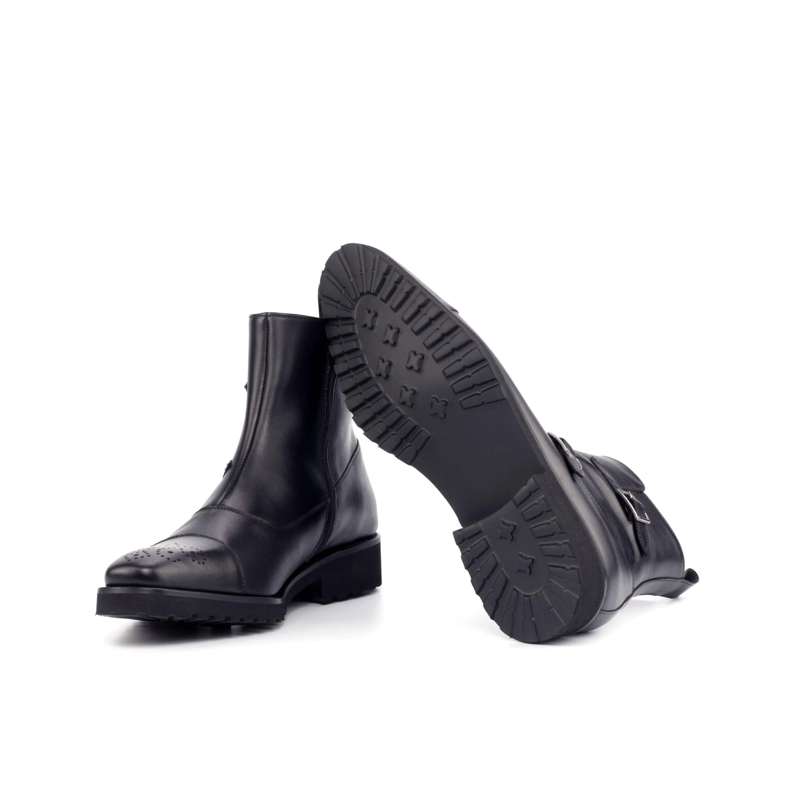 Black leather ankle boots featuring the stylish Tulum Octavian design for everyday wear
