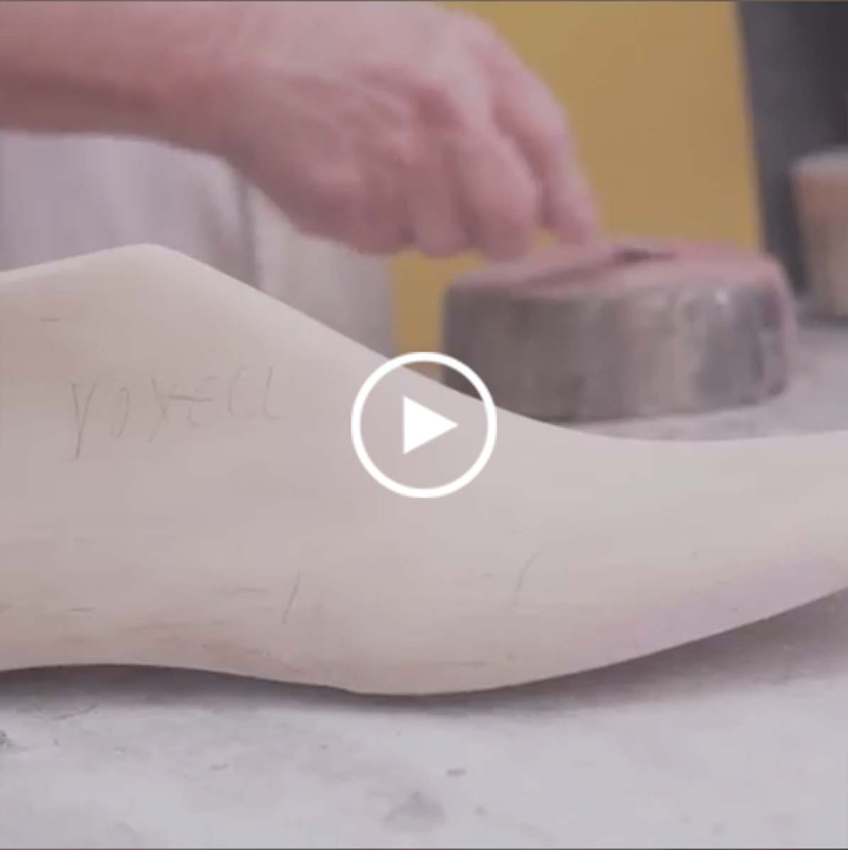 Wooden shoe last used in custom shoe lasts for patina Chelsea boots and made-to-measure roadmap.