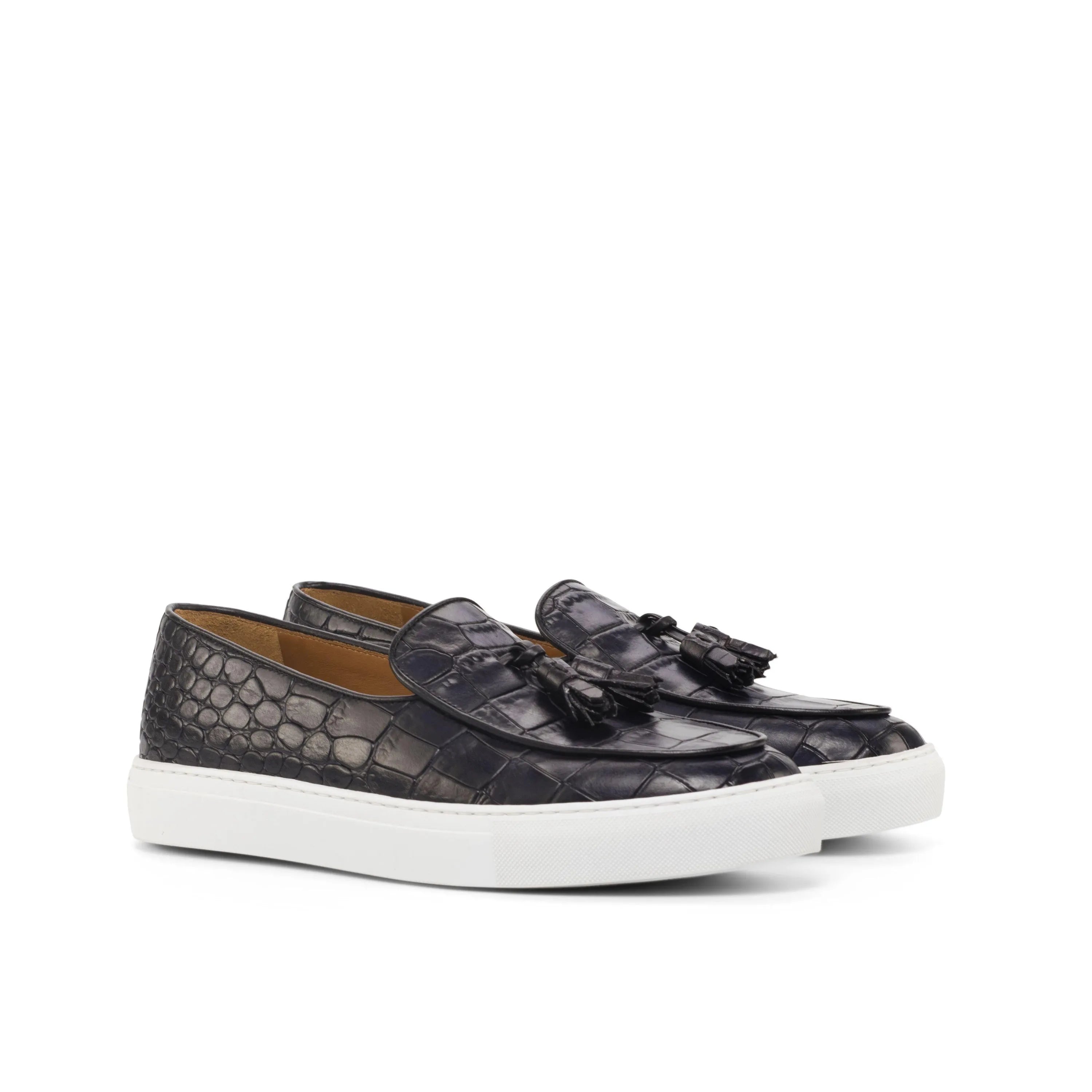 Pair of black crocodile-patterned tassel loafers for Xevia Belgian Monk Sneaker II in calf leather